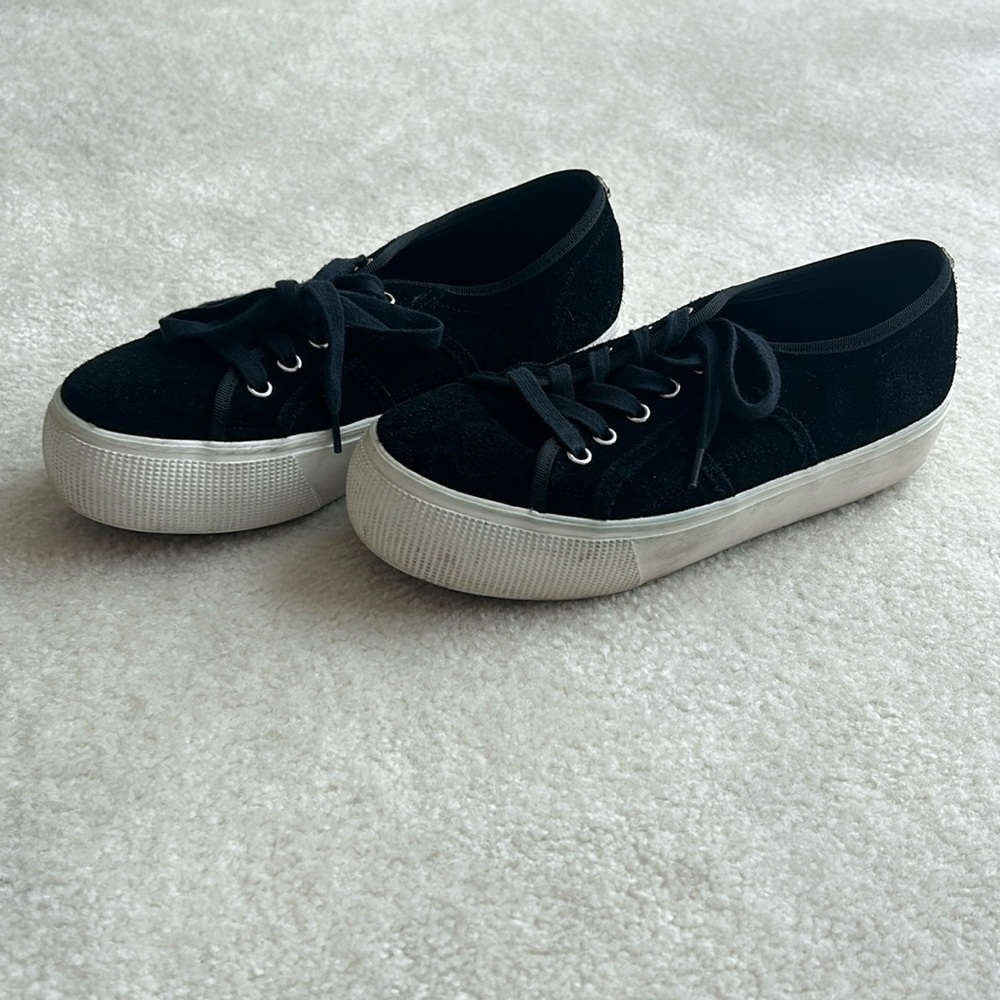 Steve Madden Women’s Platform Sneakers | Size: 9 Women’s | Color: Black |